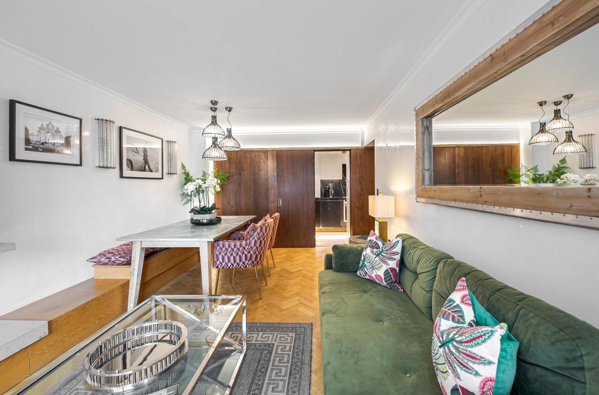 Modern Knightsbridge Apartment With Balcony Overlooking Harrods Prime Location Londra Exterior foto