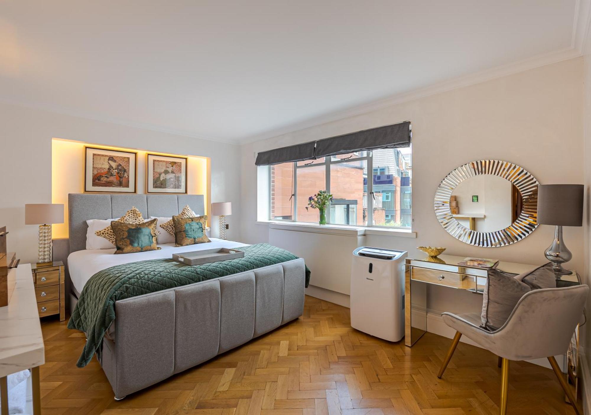 Modern Knightsbridge Apartment With Balcony Overlooking Harrods Prime Location Londra Exterior foto